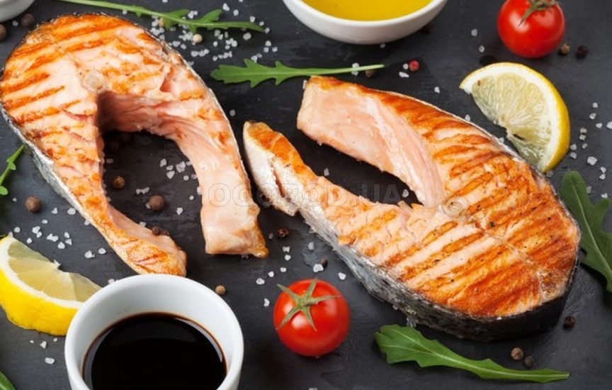 Семга на гриле с овощами