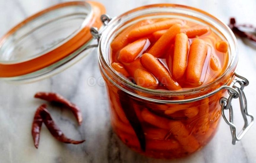 Морковь маринованная