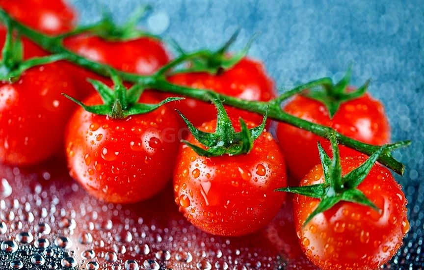 Употреблять в пищу эти маленькие помидорчики и вкусно, и полезно