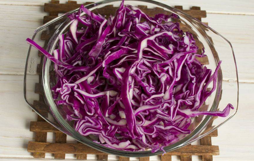 Маринованная краснокочанная капуста